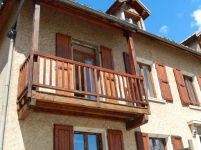 Appartement de 2 chambres avec balcon et wifi a La Grave